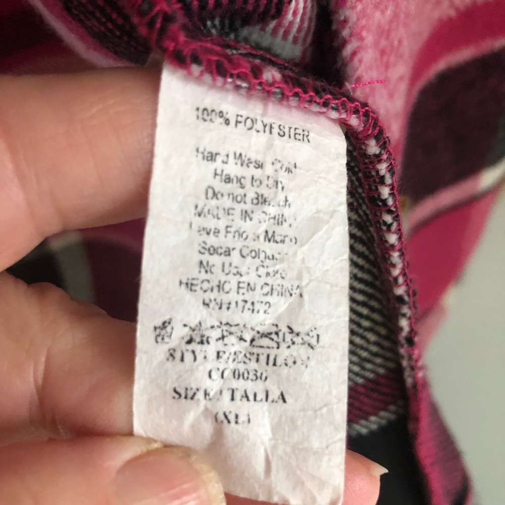 โค๏ธ CLOSET CLEAR OUT!! ๐ Plaid Pink and Black Women's Coat - Picture 3 of 4